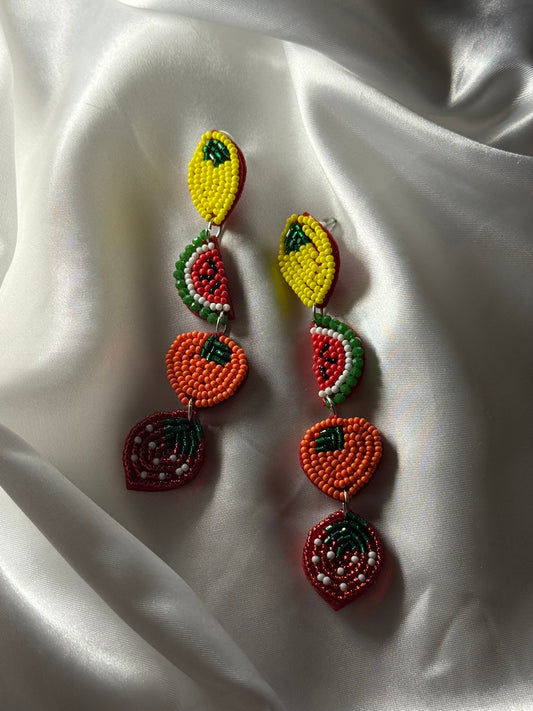 Boucles d'oreilles Fruttina en perles de couleur rouge, orange, jaune et vert en forme de fruits - Onaïa Bijoux