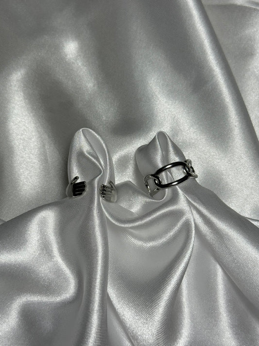 Duo de Bagues Amarra en acier inoxydable argenté sur fond blanc satiné - Onaïa Bijoux